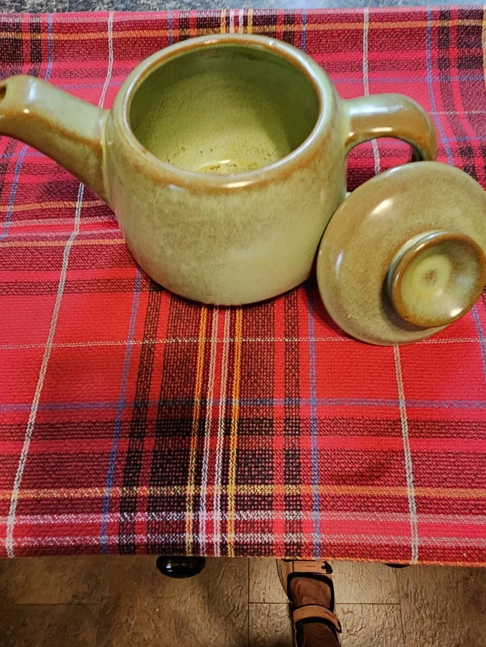 Frankoma Teapot – Classic Home Kitchen Teapot